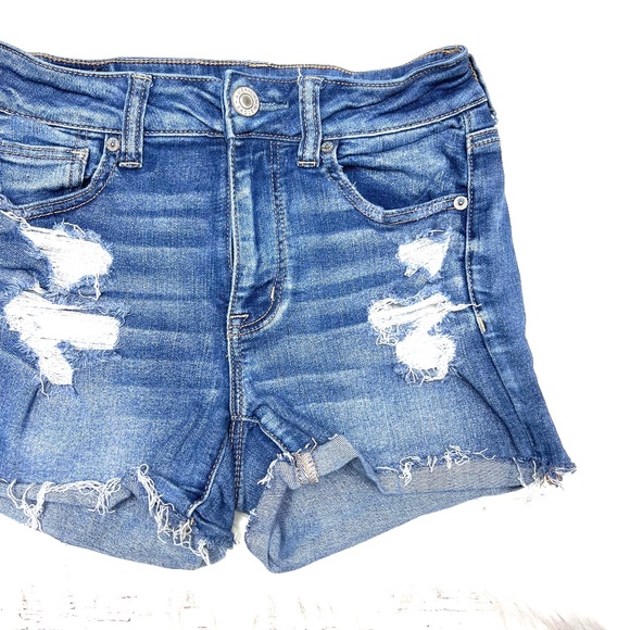 Aeo Cute Distressed Hirise Shortie 